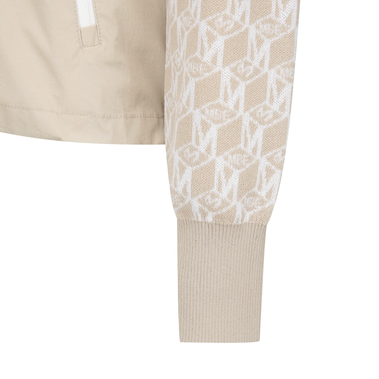 Áo knit golf nữ họa tiết logo phối túi màu be — ảnh 4
